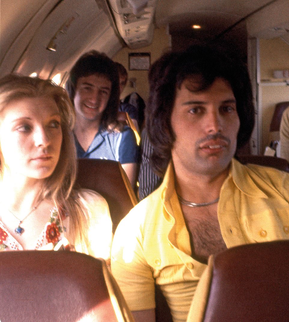 Mary Austin, john Deacon and Freddie Mercury